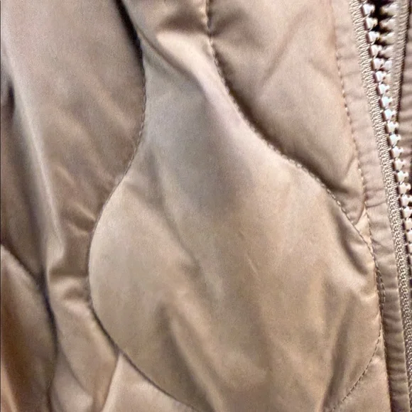 Vans Quilted Bomber Jacket in Brown - Picture 8 of 13